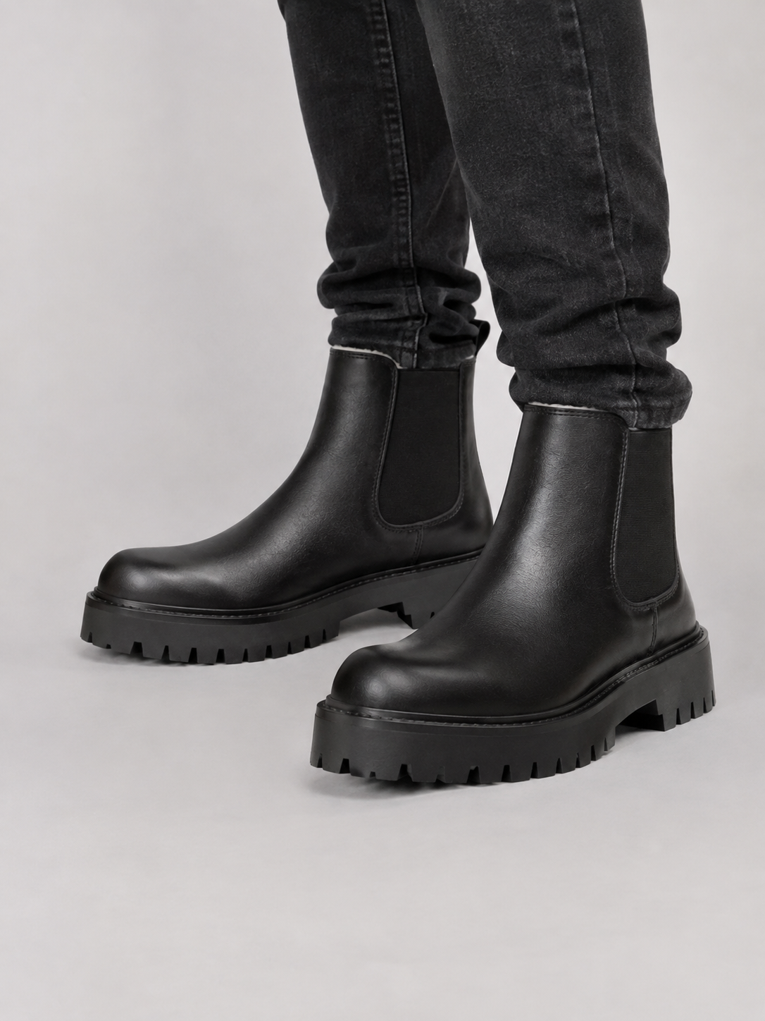 Men’s Chunky Chelsea Boots with Thick Sole