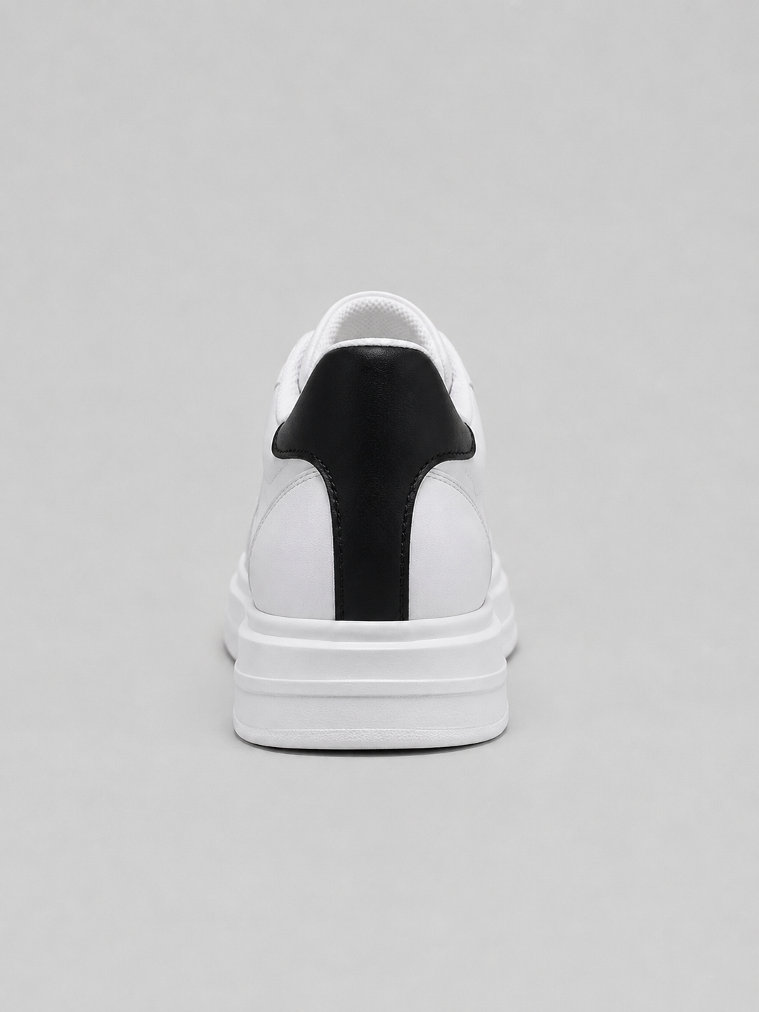 Men’s Low Top Trainers with Heel Detail