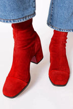 Women’s Elegant Boots with Back Zip