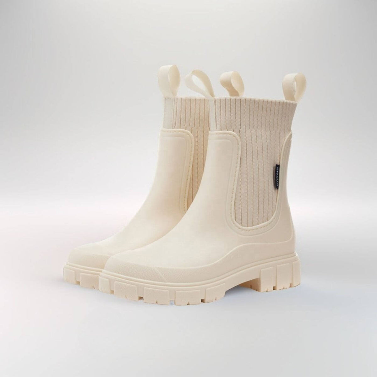 Women’s Elegant Boots with Waterproof protection