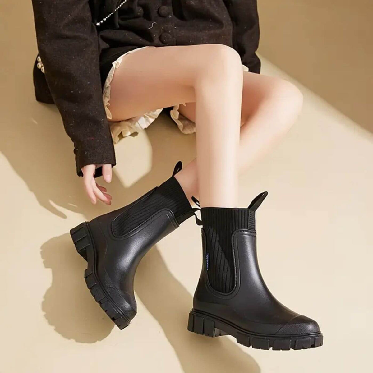 Women’s Elegant Boots with Waterproof protection