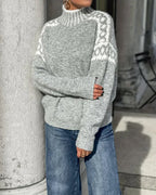 Marlowe | Turtleneck Sweater with Oversized Fit